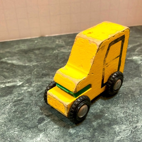 Three Brio Train Cars - Picture 6 of 8